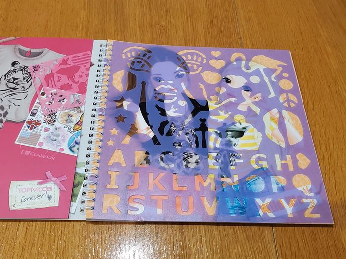 Album de coloriage Top Model T-Shirt Designer - photo numéro 4