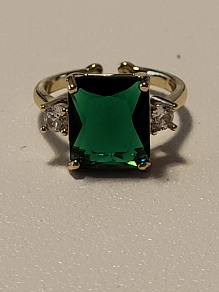 Bague en acier inoxydable doré, ajustable pierre carrée zircon vert - photo numéro 1