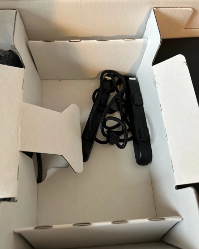 Nintendo Switch + accessoires - photo numéro 5