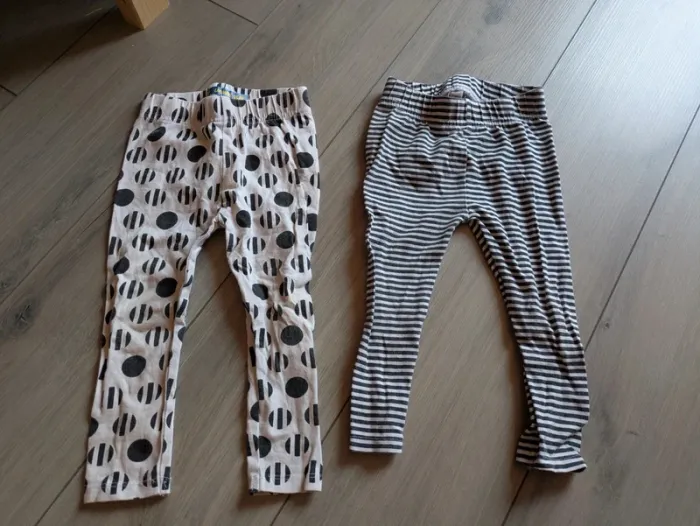 Deux leggings 12-18 mois blanc noir mixte