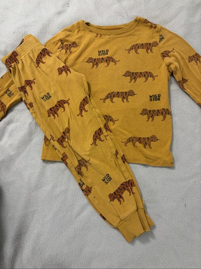 Pyjama taille 4 ans