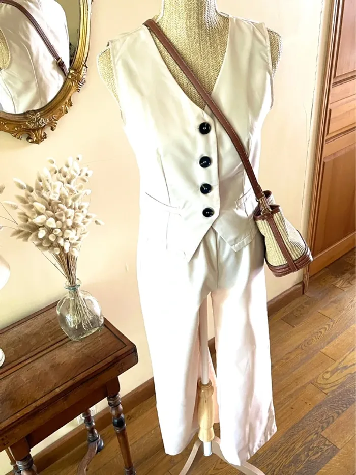 Sublime Ensemble Élégant Écru Neuf - Top & Pantalon - Taille S/M - photo numéro 4