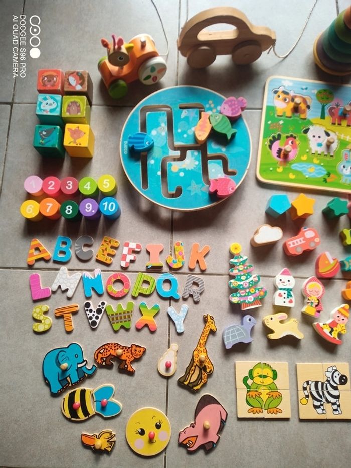 Gros lots de jouets en bois - photo numéro 2