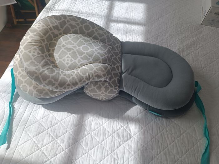 Coussin d'allaitement ajustable - photo numéro 2