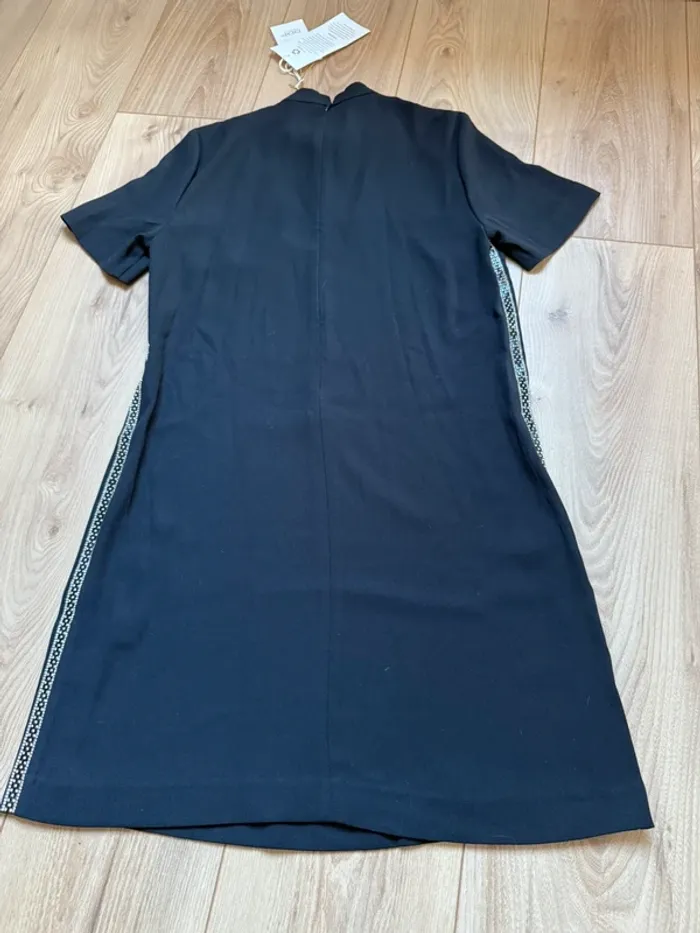 Robe noir - photo numéro 5