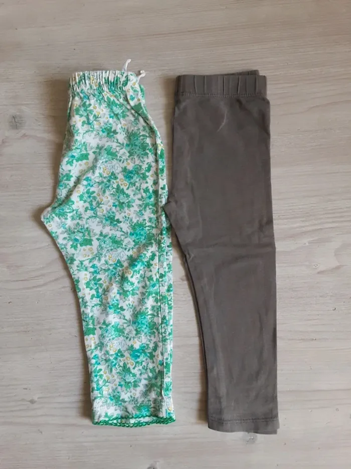 2 leggings T. 2 ans