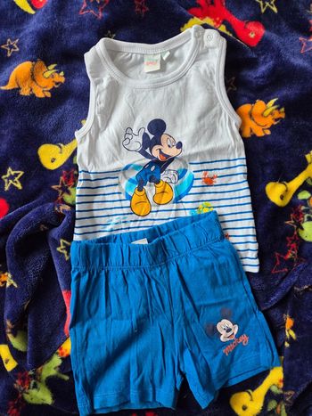 Ensemble été Mickey 12 mois.