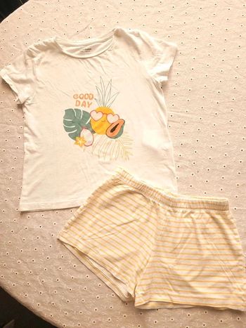 Pyjama court