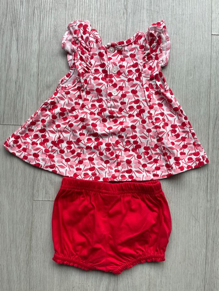Ensemble bébé Robe cerise rouge Okaïdi, 3 mois - Comme neuf - photo numéro 3
