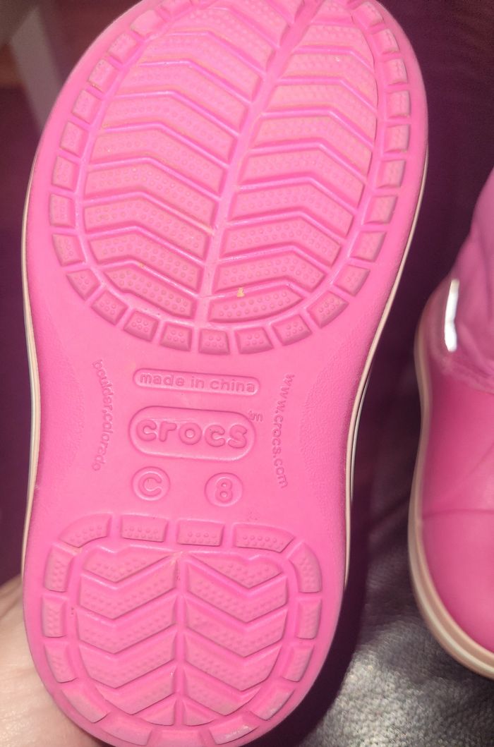 Bottes de neige Crocs C8 = 24/25 - photo numéro 3