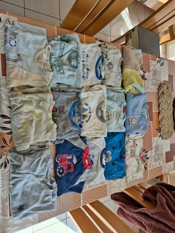 Lot de 15 pyjamas