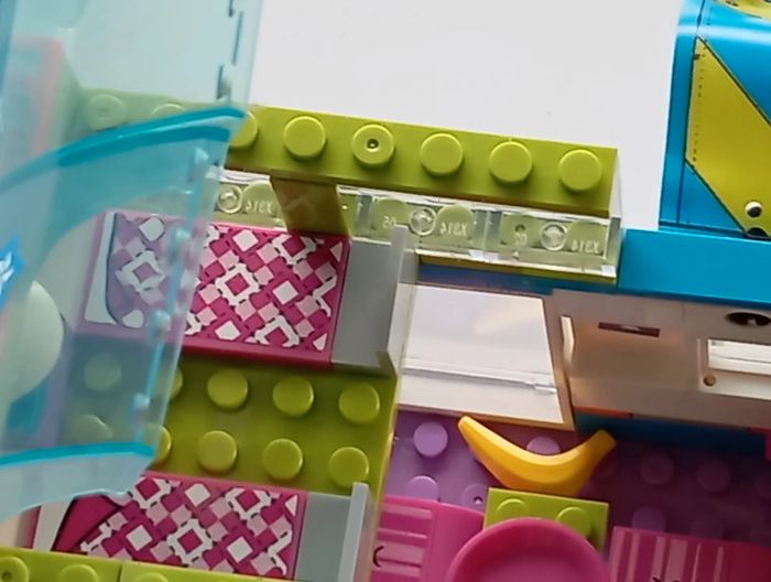 Genre LEGO friendscamping - photo numéro 3