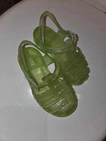 Sandale plastique verte 22
