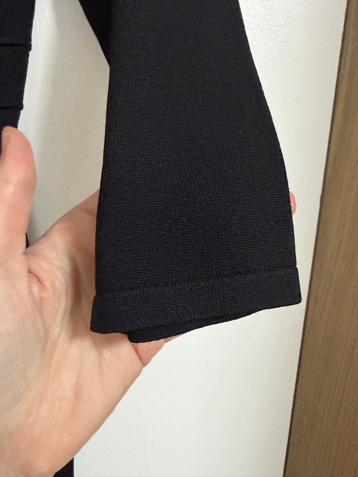 Magnifique robe cintrée noire Mango neuve sans étiquette taille M - photo numéro 4