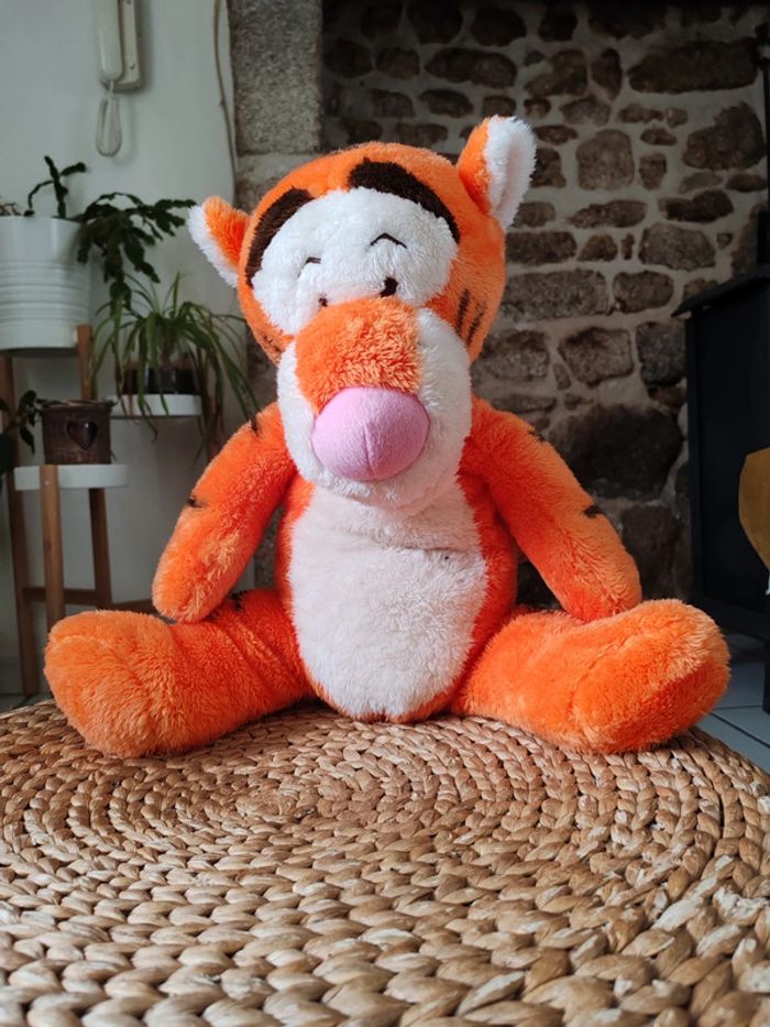 Grande peluche Tigrou Disney - photo numéro 2