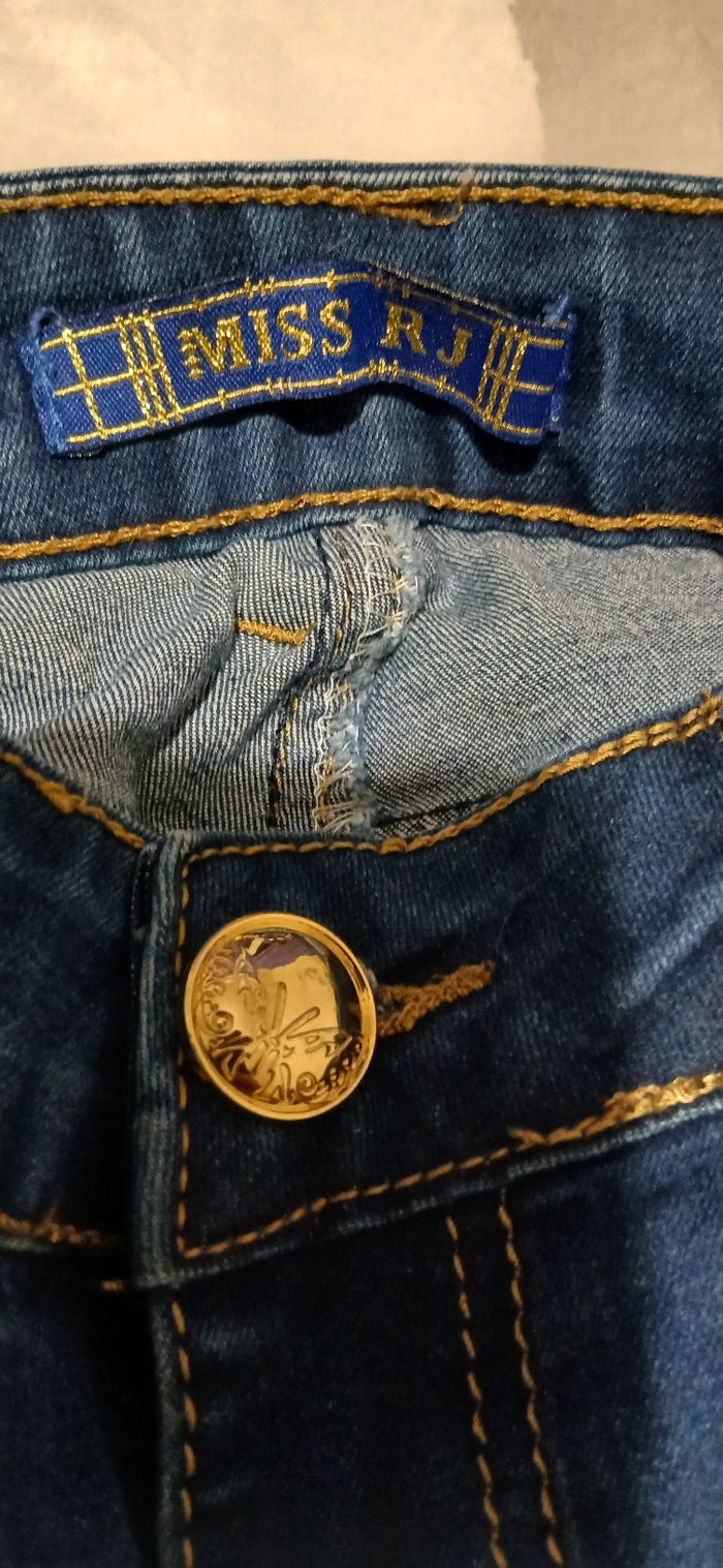 Jeans troué taille 38 - photo numéro 3
