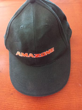 Casquette réglable