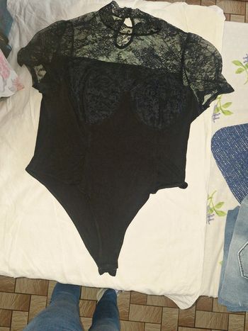 Body dentelle