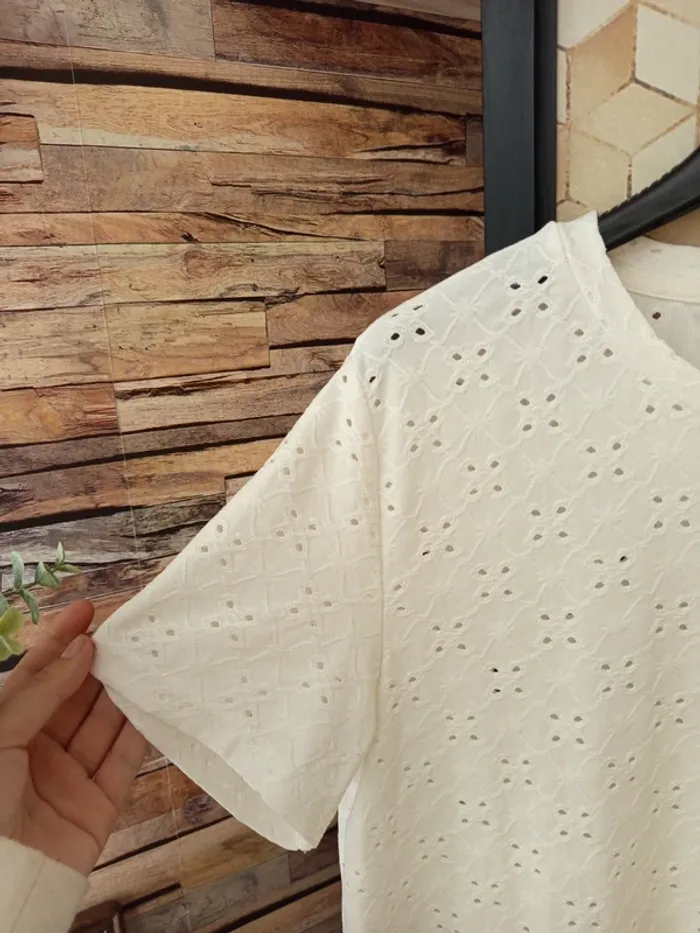 Tshirt blanc style broderie anglaise t40 - photo numéro 3