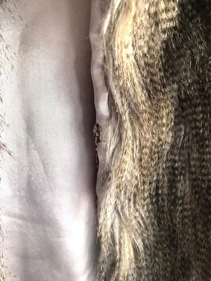 Gilet sans manches en fausse fourrure Ton Tin 9/10ans - photo numéro 2