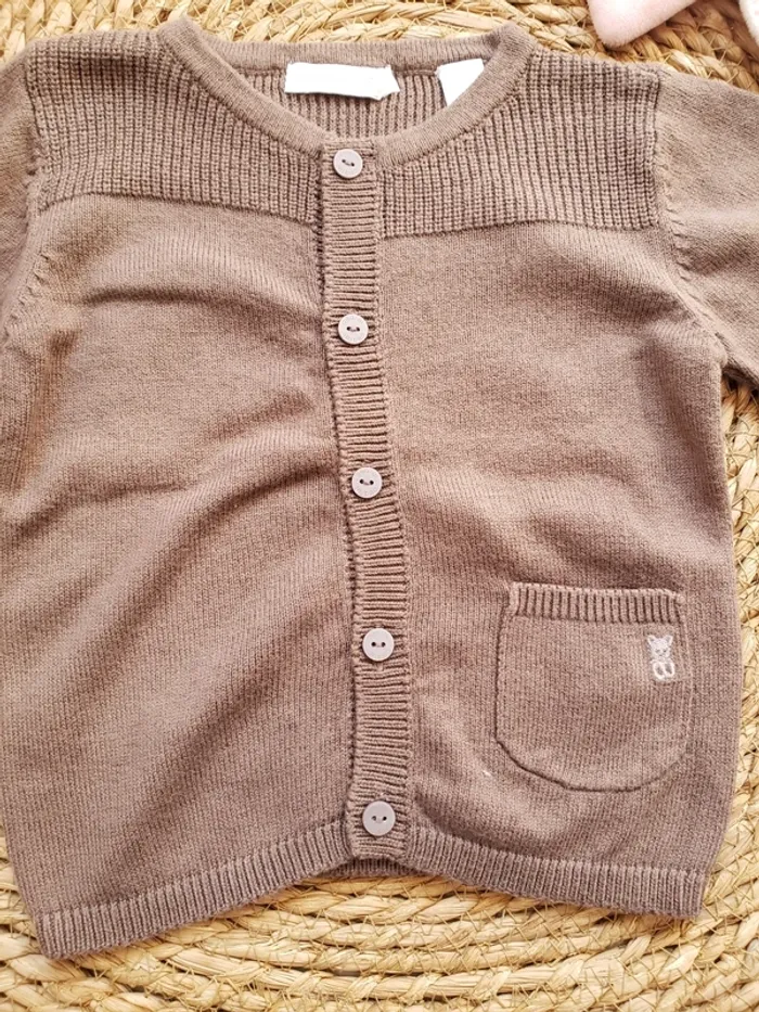 Gilet fille 6 mois - photo numéro 3