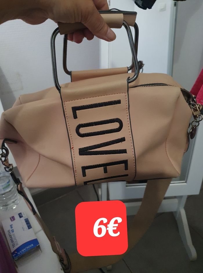 Bottines, sac, pendant - photo numéro 3