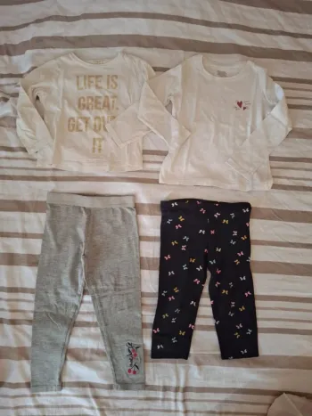 Lot 4 ans vêtements habits 2 ensembles pantalon pantacourt tee shirt