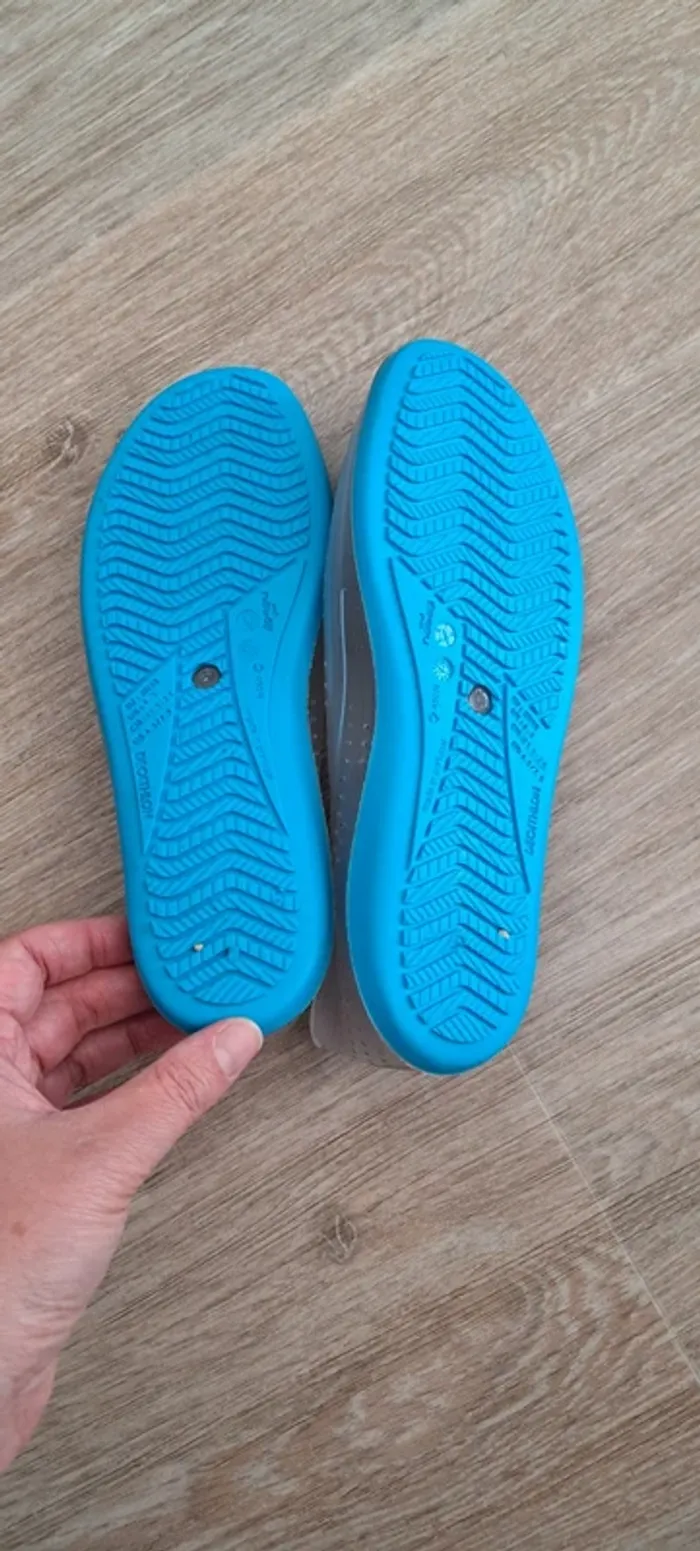 Chaussures de mer - photo numéro 2