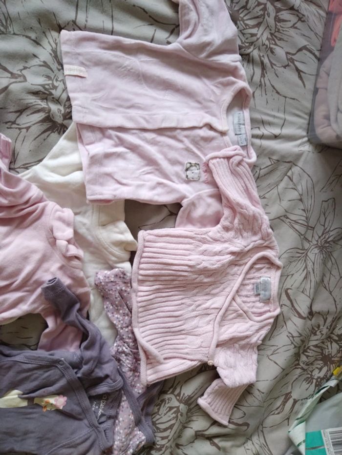 Lot naissance/1 mois fille - photo numéro 2