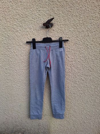 👖 Pantalon survêtement / Jogging Okaïdi 8 ans