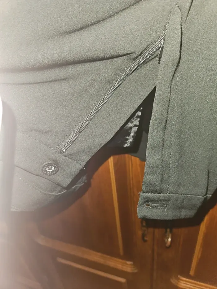 Pantalon noir - photo numéro 3