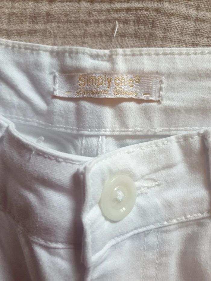 Short blanc tissu léger - photo numéro 3