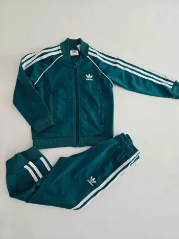 Ensemble jogging adidas