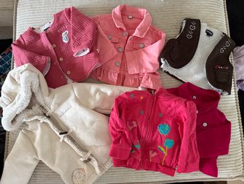 Lot de veste bébé fille  6 mois