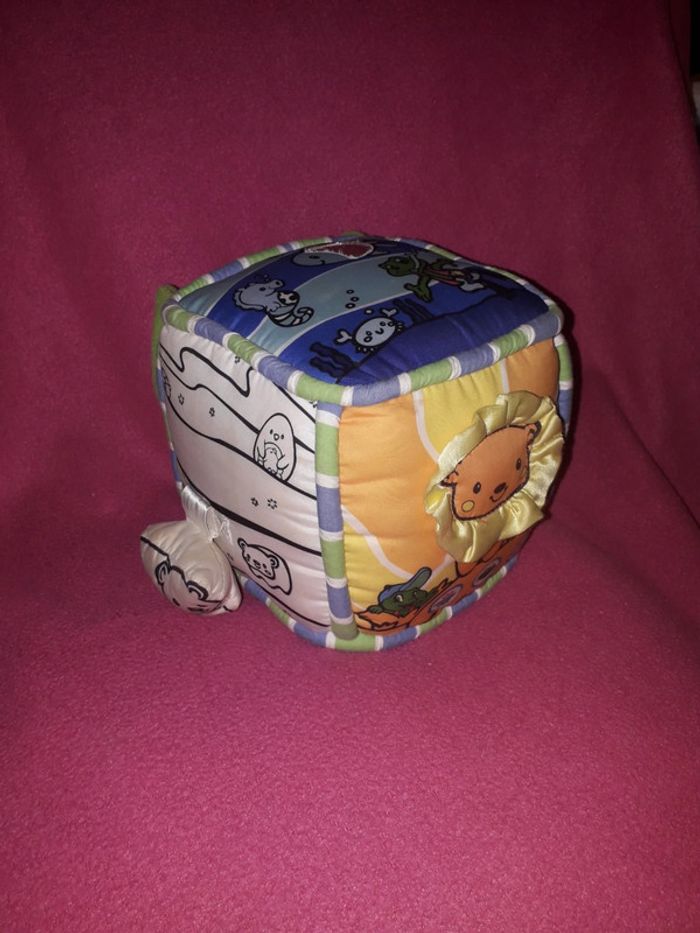 Gros cube musical - photo numéro 1