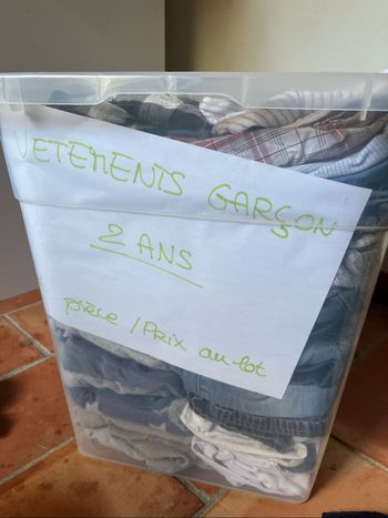 Lot vêtements garçon 2 ans