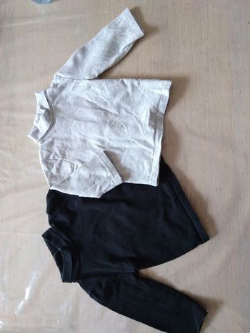 Lot de 2 sous-pulls gris et noir 3 mois