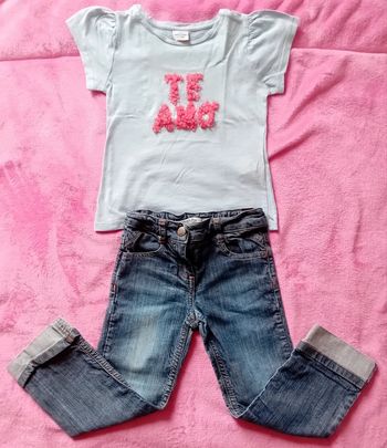 Ensemble Tape à l'Oeil taille 5 ans en très bon état