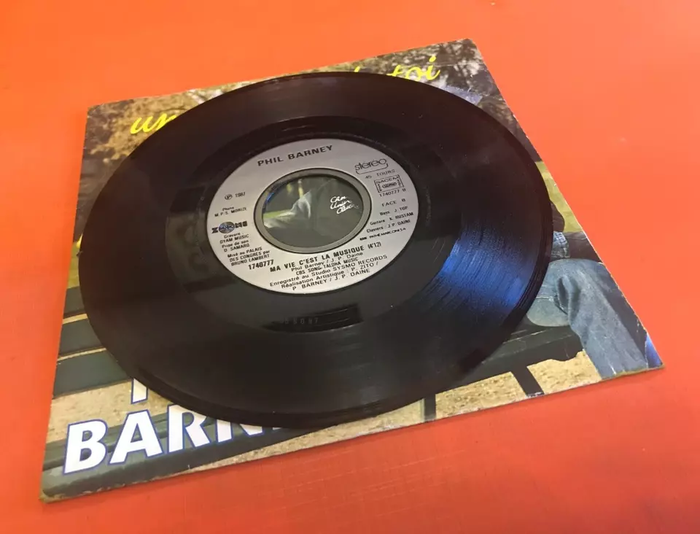 Vinyle 45 tours Phil Barney Un enfant de toi (1987) Zone music 1740777 - photo numéro 4