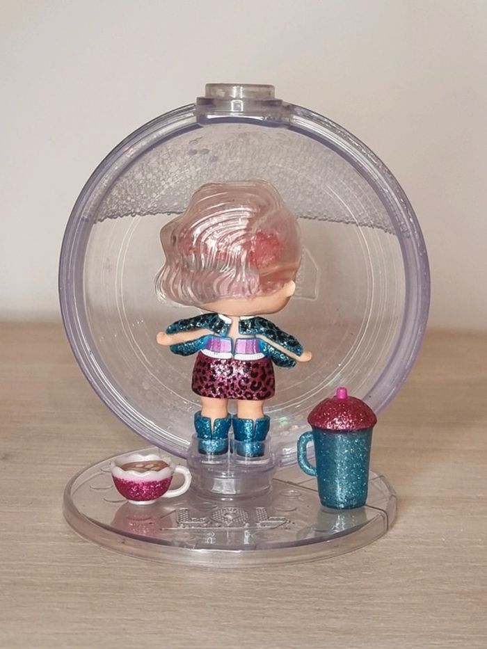 Poupée L.O.L Surprise - Glitter Globe - Winter Disco - Snow Leopard - photo numéro 2