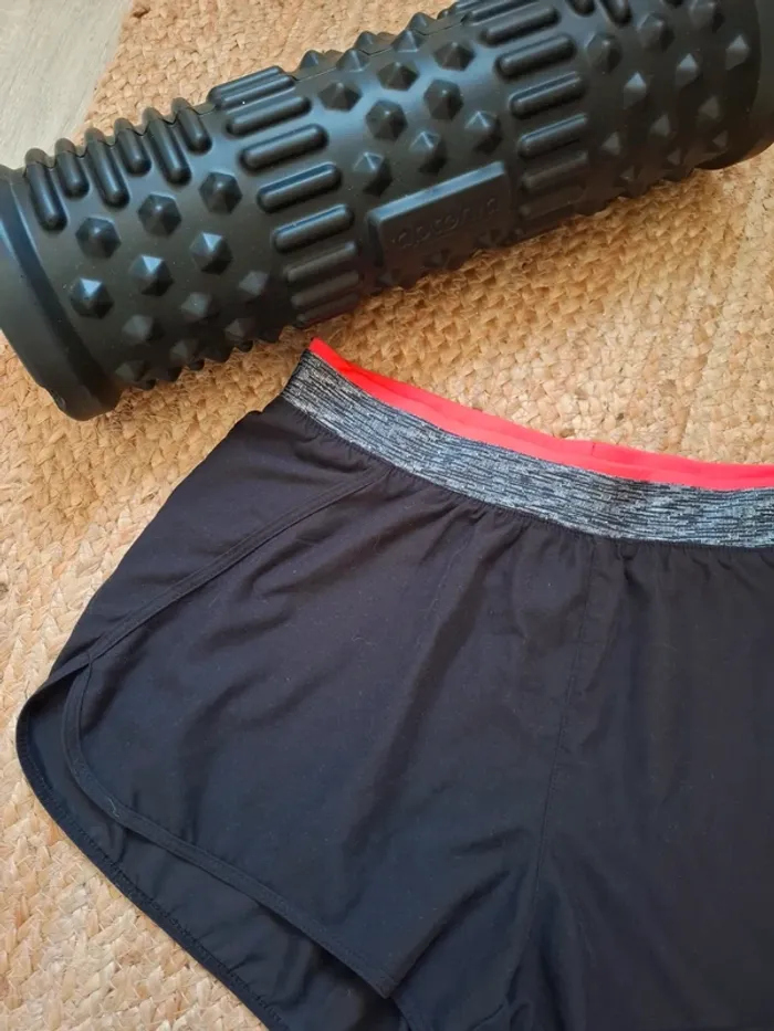 Short de sport noir Domyos T 38 - photo numéro 3