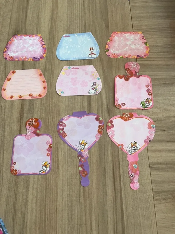 Lot de 9 feuilles de mémos spéciaux diddl