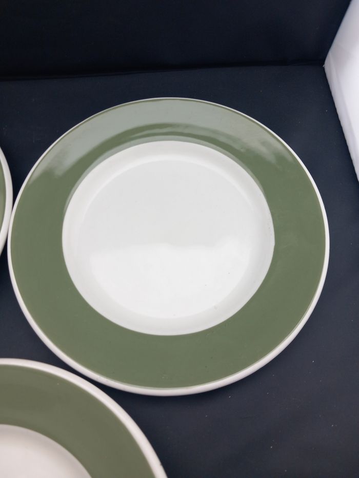 3 assiettes à dessert beige et vert - photo numéro 4