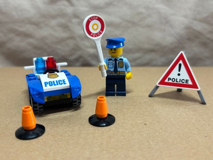 Lego police avec voiture