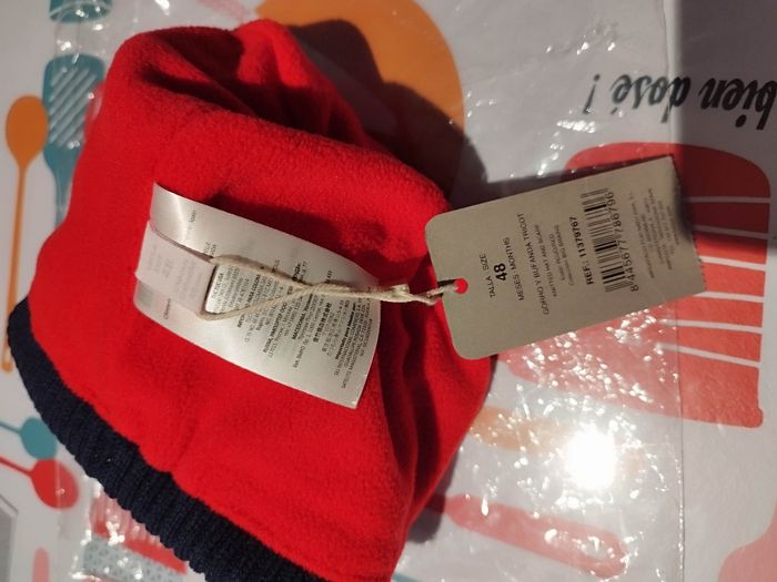 Bonnet neuf 48 cm - photo numéro 4