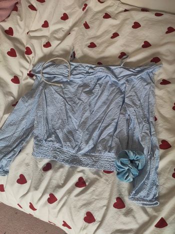 T-shirt épaules dénudées