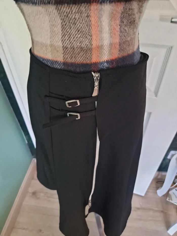 Jupe asymétrique style emo gothique taille 2 noire - photo numéro 3