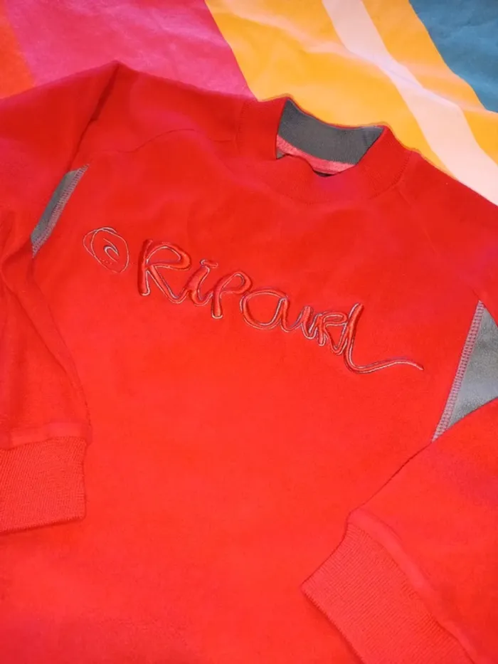 Pull 6 ans (8 ans étiquette) - photo numéro 2