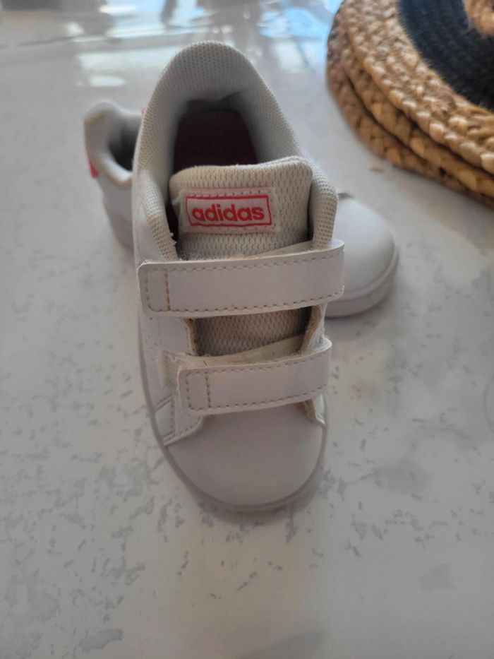 Baskets Adidas  Stan Smith rose  pointure 23 - photo numéro 2