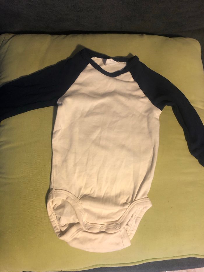 Lot de bodies 3 mois - photo numéro 3